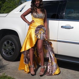 Prom/homecoming dress